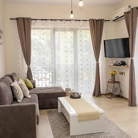 Stylish Flat With Free Pool Access, Bendita Mare By Flat Mаnаger Apartament