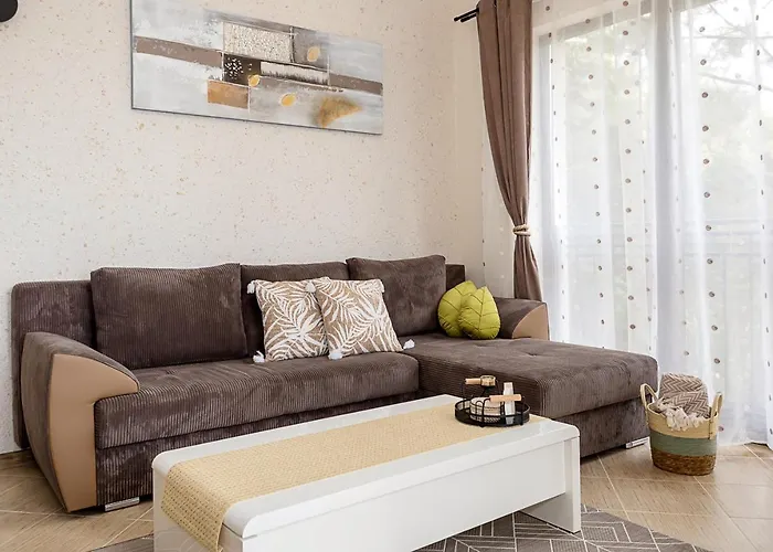 דירה Stylish Flat With Free Pool Access, Bendita Mare By Flat Mаnаger *