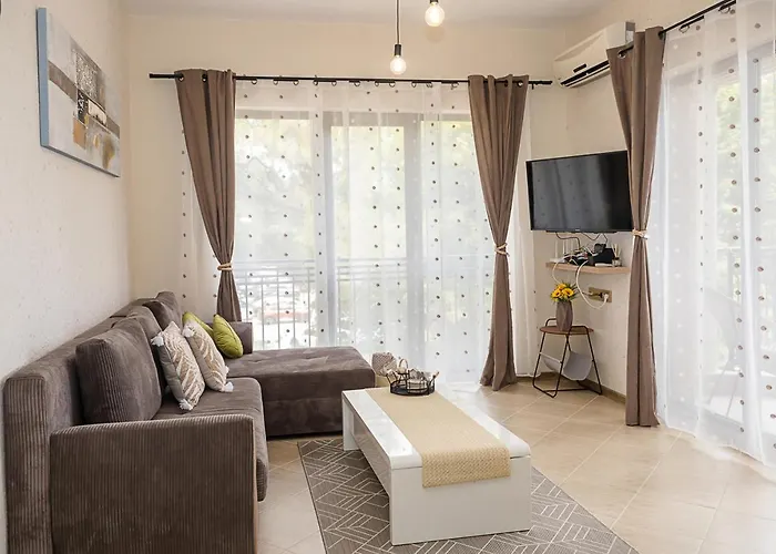 Stylish Flat With Free Pool Access, Bendita Mare By Flat Mаnаger Apartman