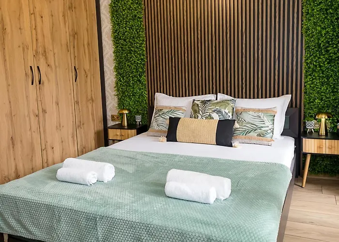 Apartman Stylish Flat With Free Pool Access, Bendita Mare By Flat Mаnаger